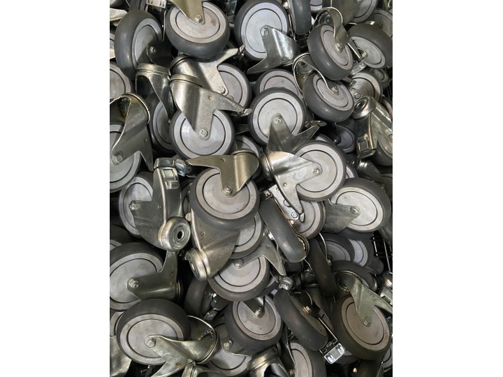 lots de 8 roulettes TPE Ø 125 mm à oeil + frein.