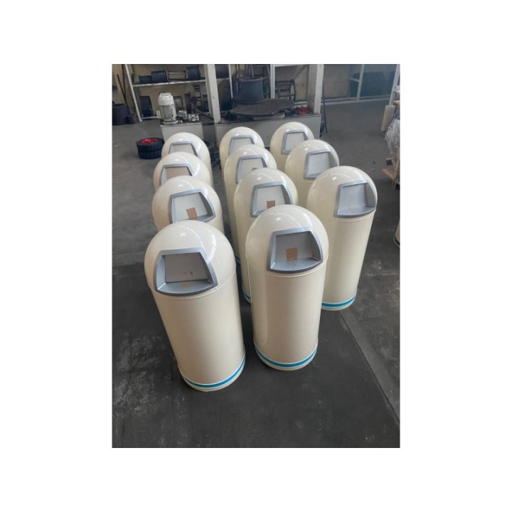 Lot de 11 collecteurs de déchets avec volets