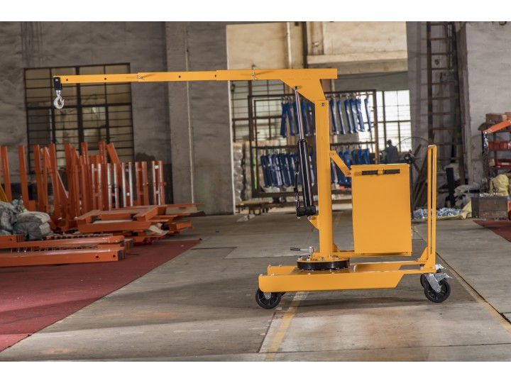 Grue d'atelier à contrepoids rotative manuelle, charges 550 Kg.