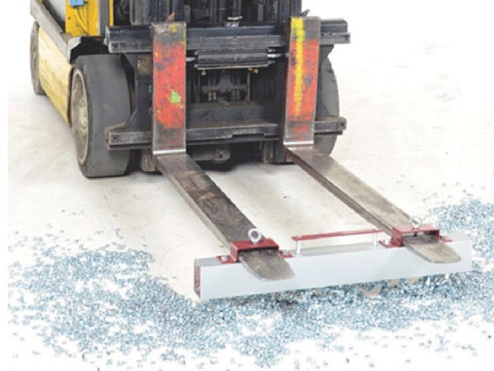 Balai magnétique pour chariots élévateur 1200 mm