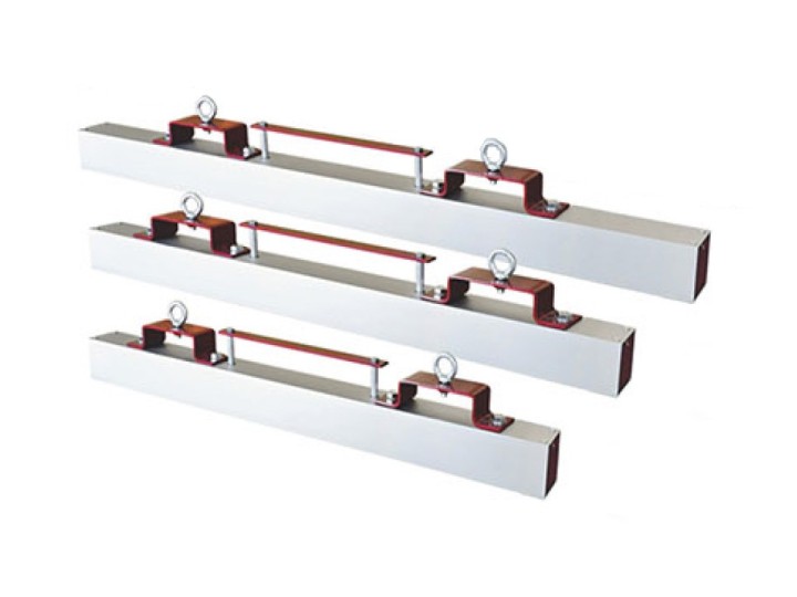 Balai magnétique pour chariots élévateur 1200 mm