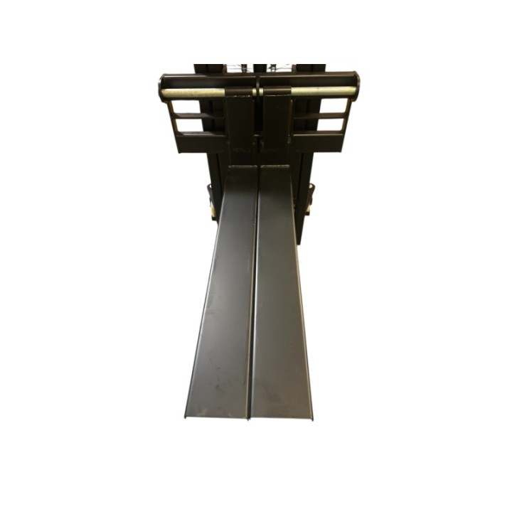 Gerbeur semi électrique, charge 1500 Kg, levée 2500 mm, fourches réglables