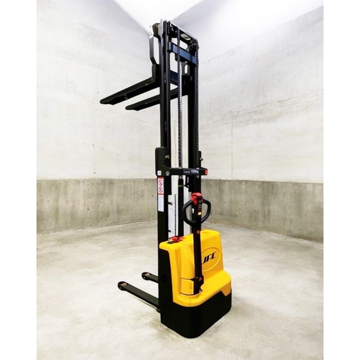 Gerbeur tout électrique, charge 1500 Kg, levée 2500 mm