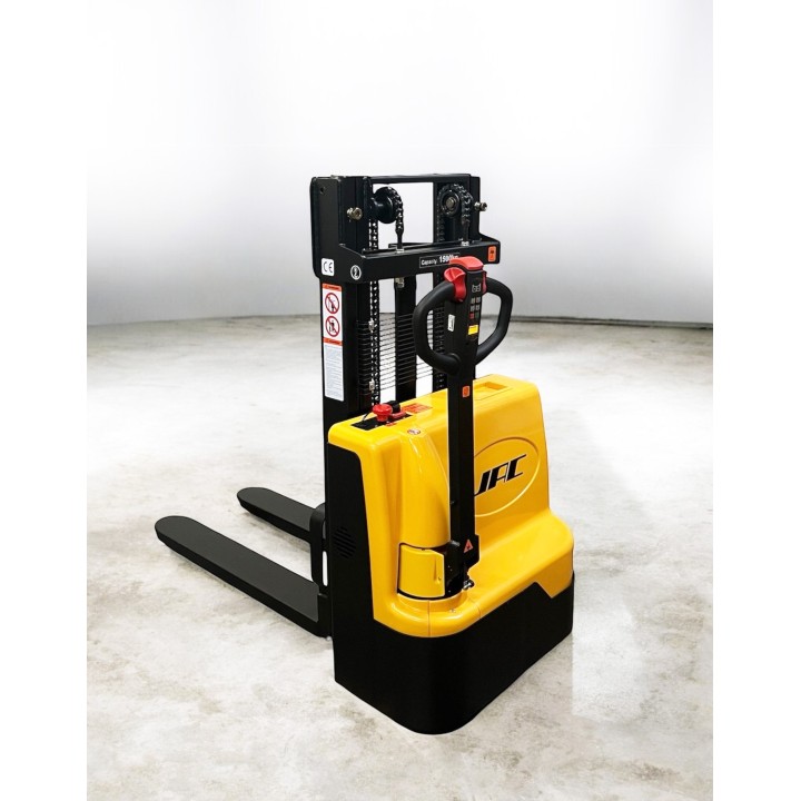 Gerbeur tout électrique, charge 1500 Kg, levée 2000 mm