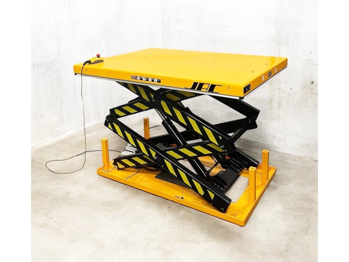Table élévatrice fixe, levée électrique, charge 4000 Kg, plateau 1700 x 1200 mm, double ciseaux, série HD.