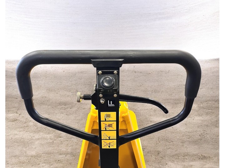 Transpalette haute levée électrique, charges 1500 Kg, fourches standard série TH.