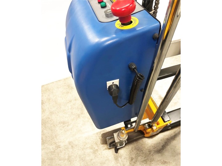 Gerbeur semi électrique, charges 400 kg levée 1500 mm, fourches réglables