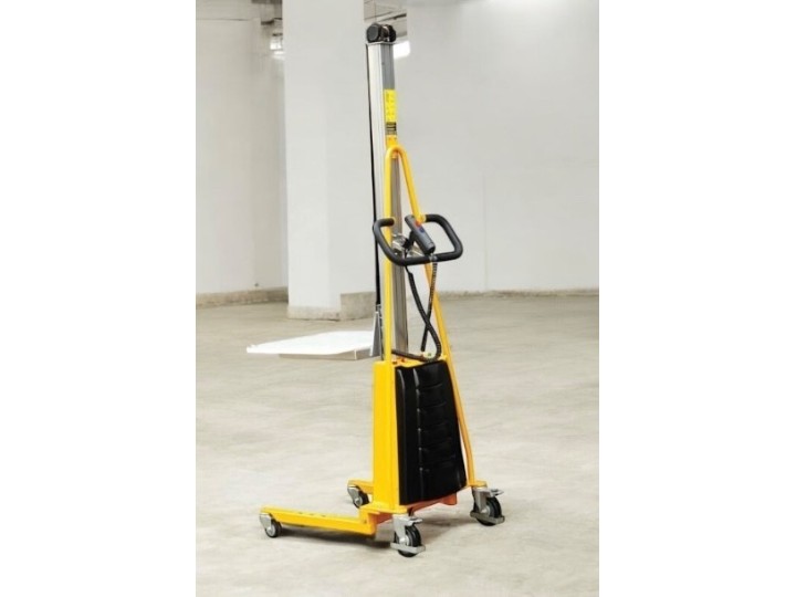 Gerbeur positionneur de travail semi électrique, levée 1500mm, charge 150 Kg