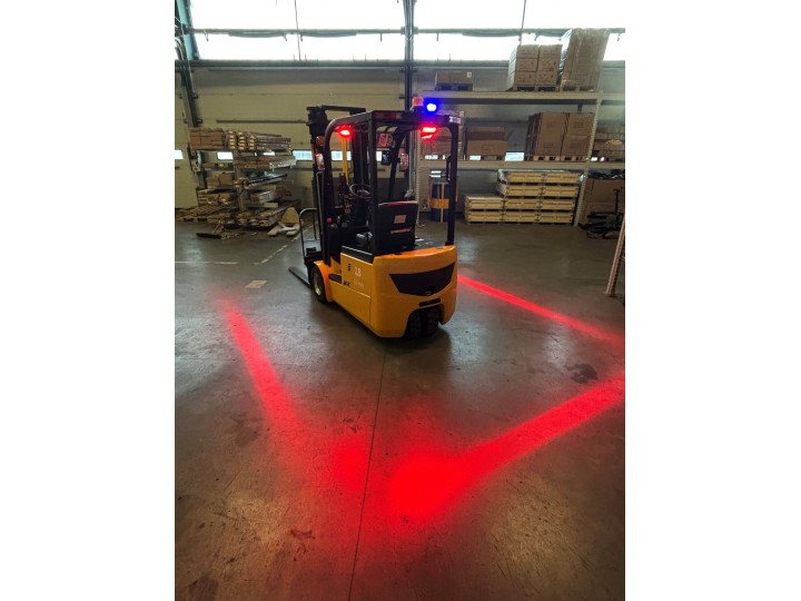 Chariots élévateur électrique occasion batterie lithium levée 4800mm charge 1800 Kg