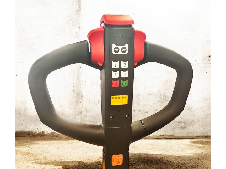 Gerbeur tout électrique à bras encadrant, charge 1500 Kg, levée 2500 mm