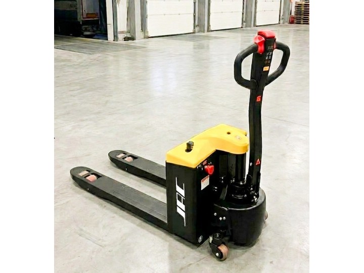 Transpalette tout électrique semi compact, avec roulettes stabilisatrices, charge 2000 Kg
